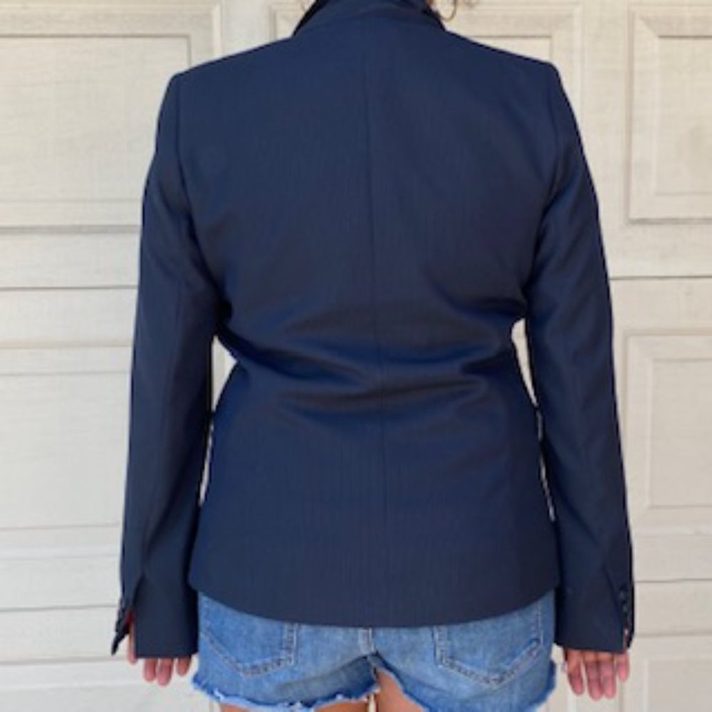 Blazer - Picture 5 of 10